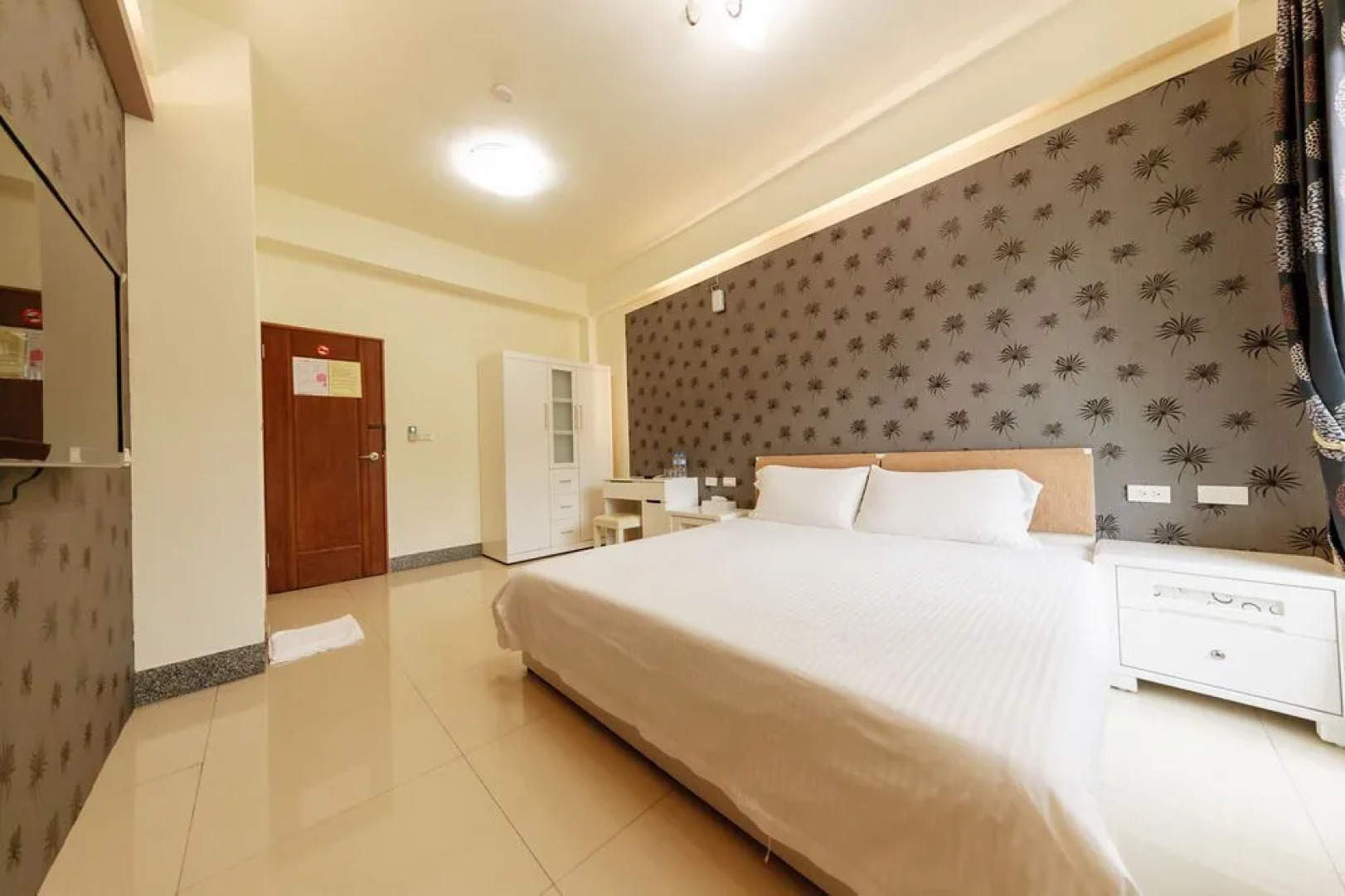 Playing Off 107 Bed and Breakfasts