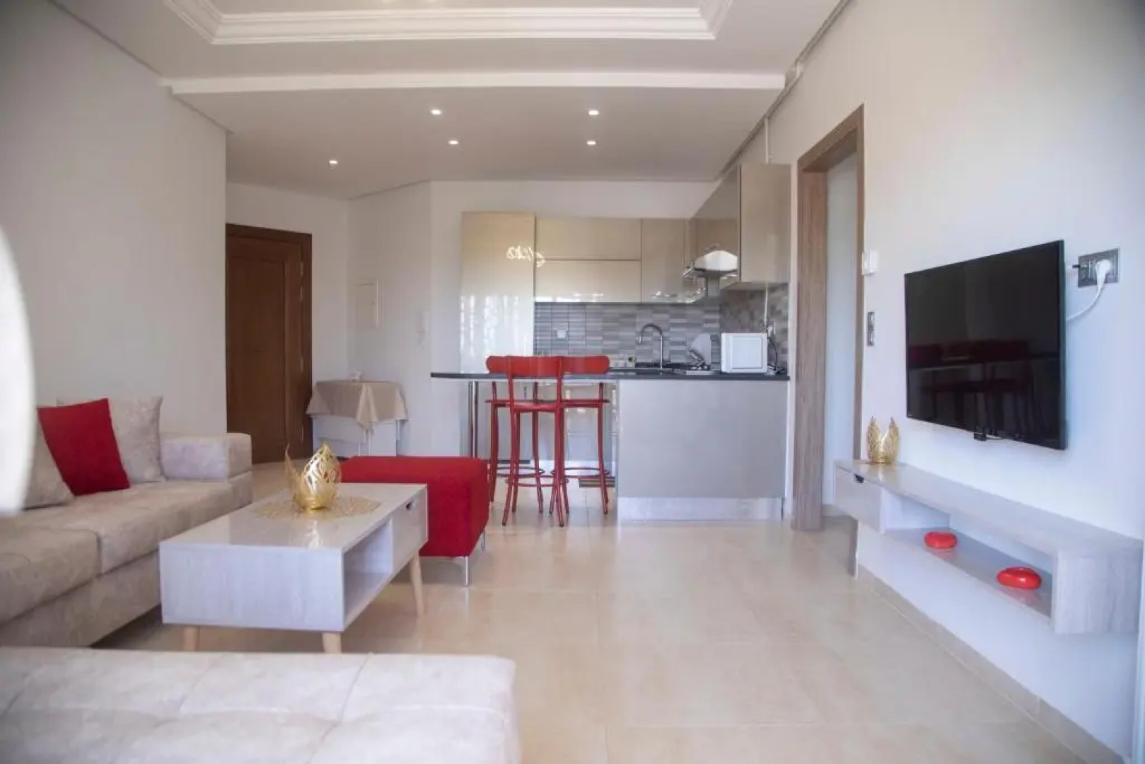 Un luxueux appartement S+1 richement meublé