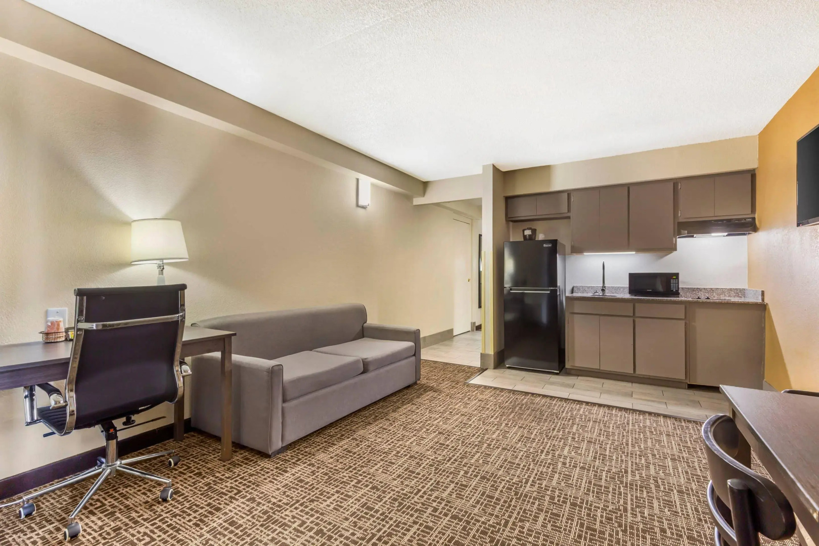Quality Inn & Suites Spring Lake - Fayetteville near Fort Bragg