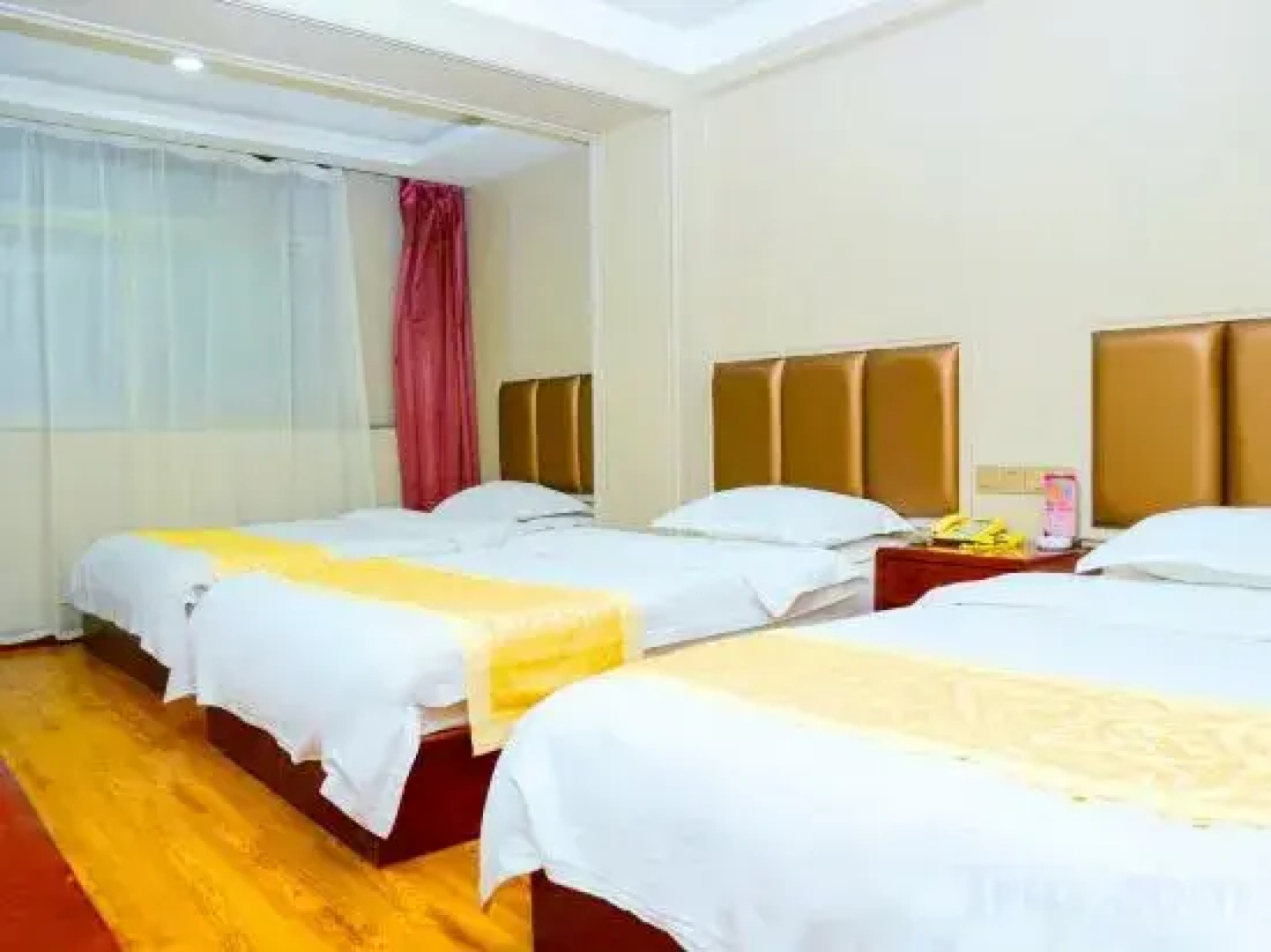 Linfen junrui business hotel