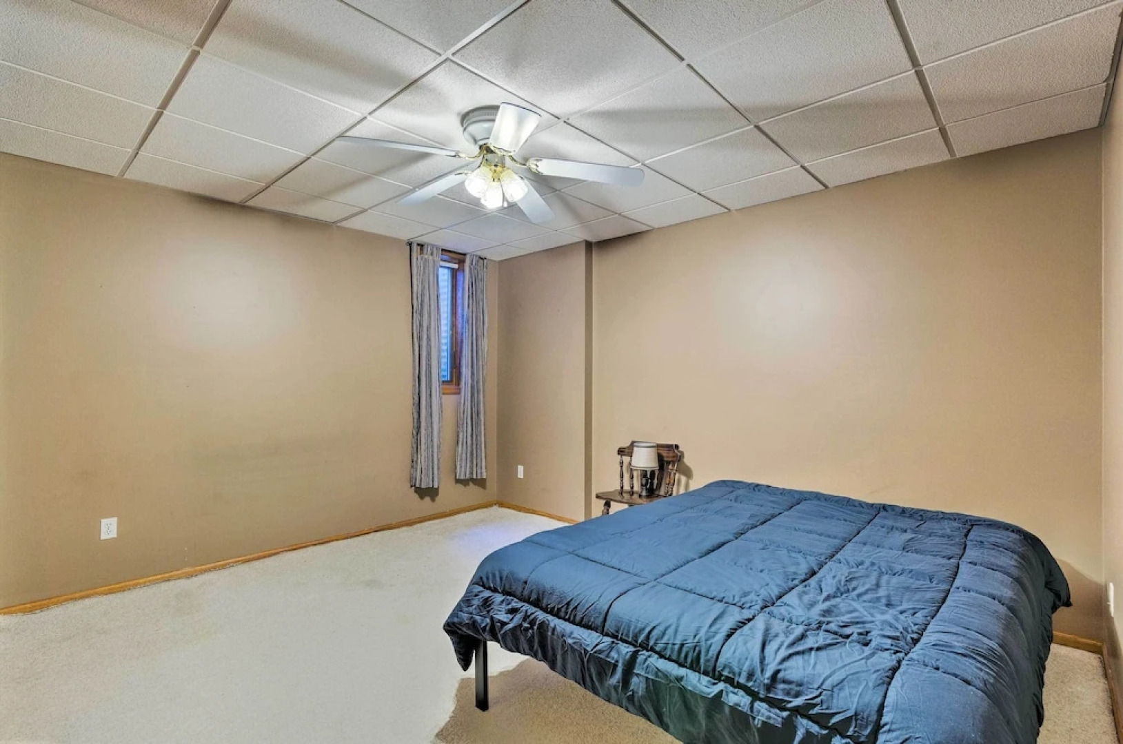 Elwood Townhome w/ Patio - 7 Mi to Johnson Lake