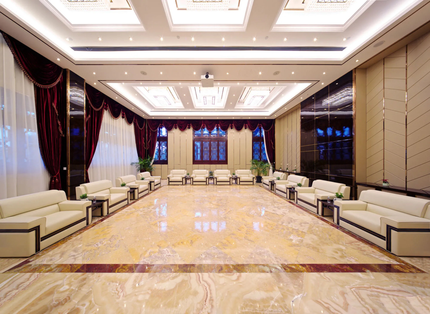 Royal Garden Hotel Shanghai