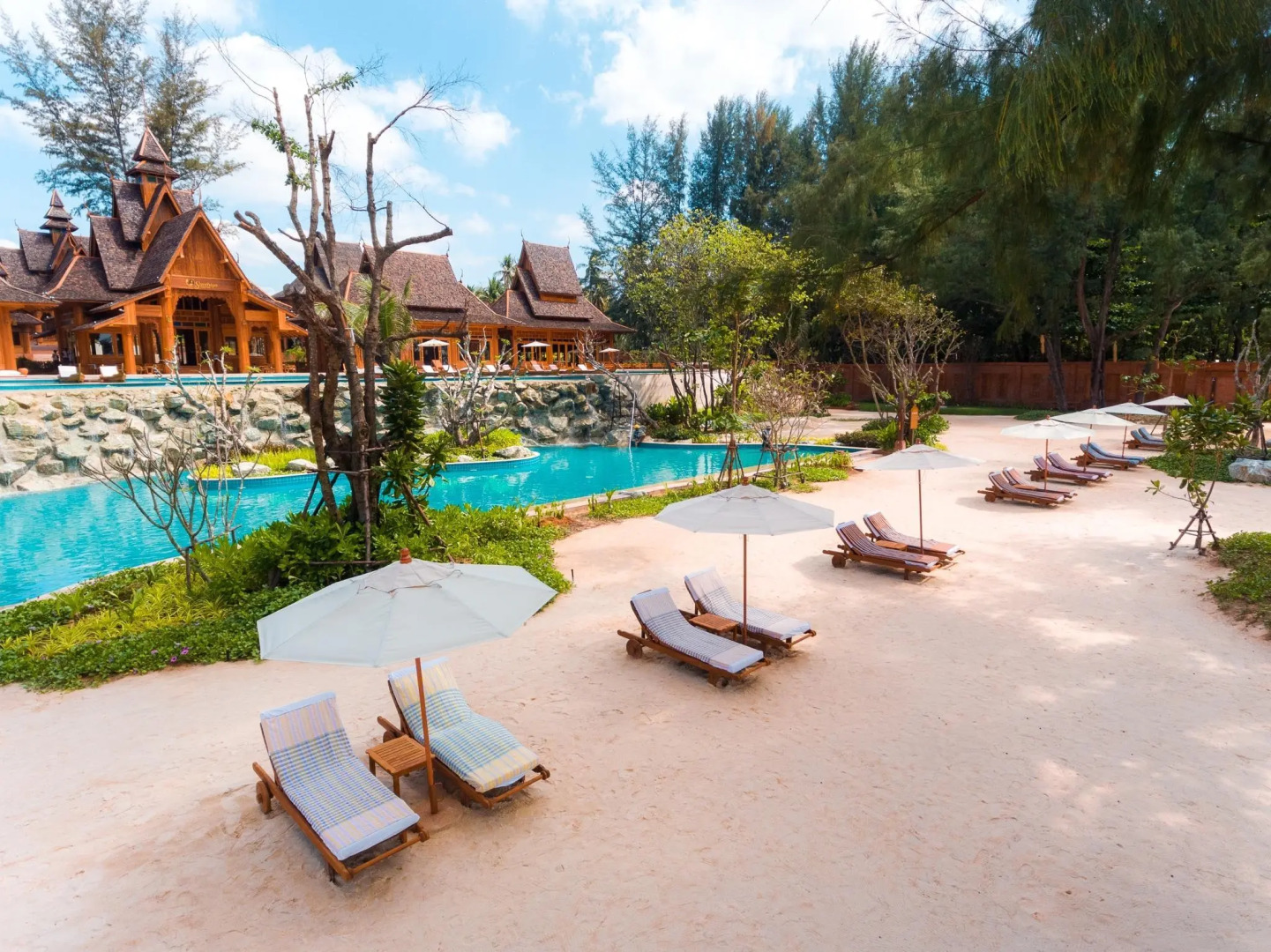 Курортный отель Santhiya Phuket Natai Resort & Spa