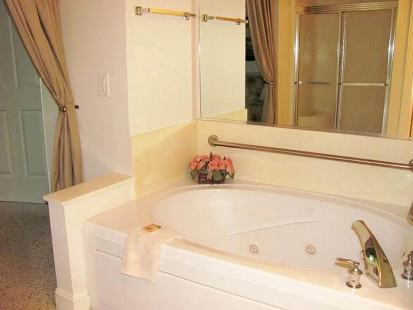 Colony II Golf Condos by Sloane Realty Vacations