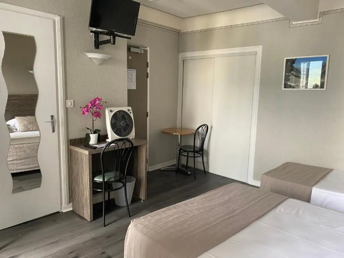 Hotel Café les Fleurs