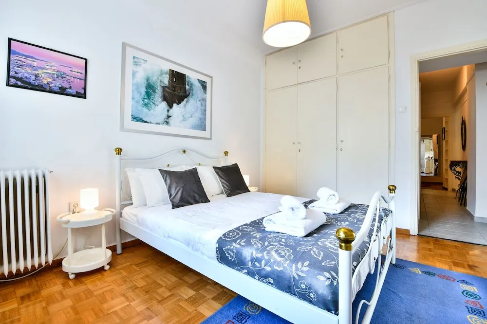 Groovy Apartment by the Sea with Garden