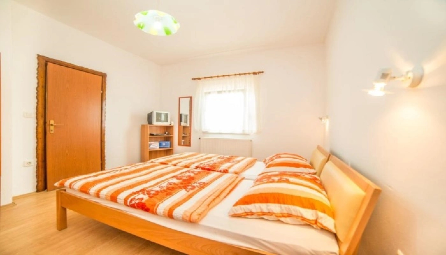 Apartments Ana Pula [VR]