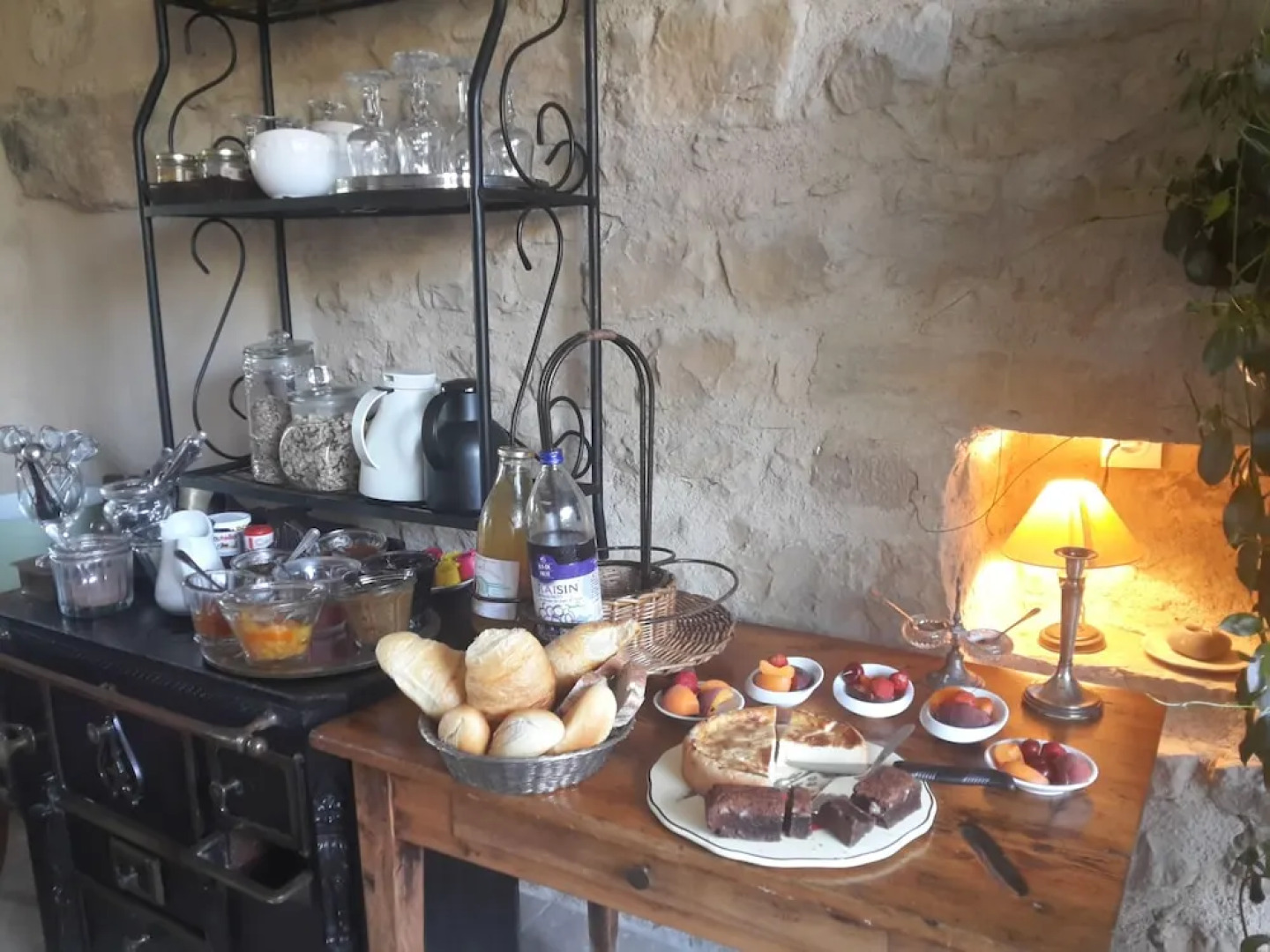 Chambre et table dhôtes le Roc sur lOrbieu