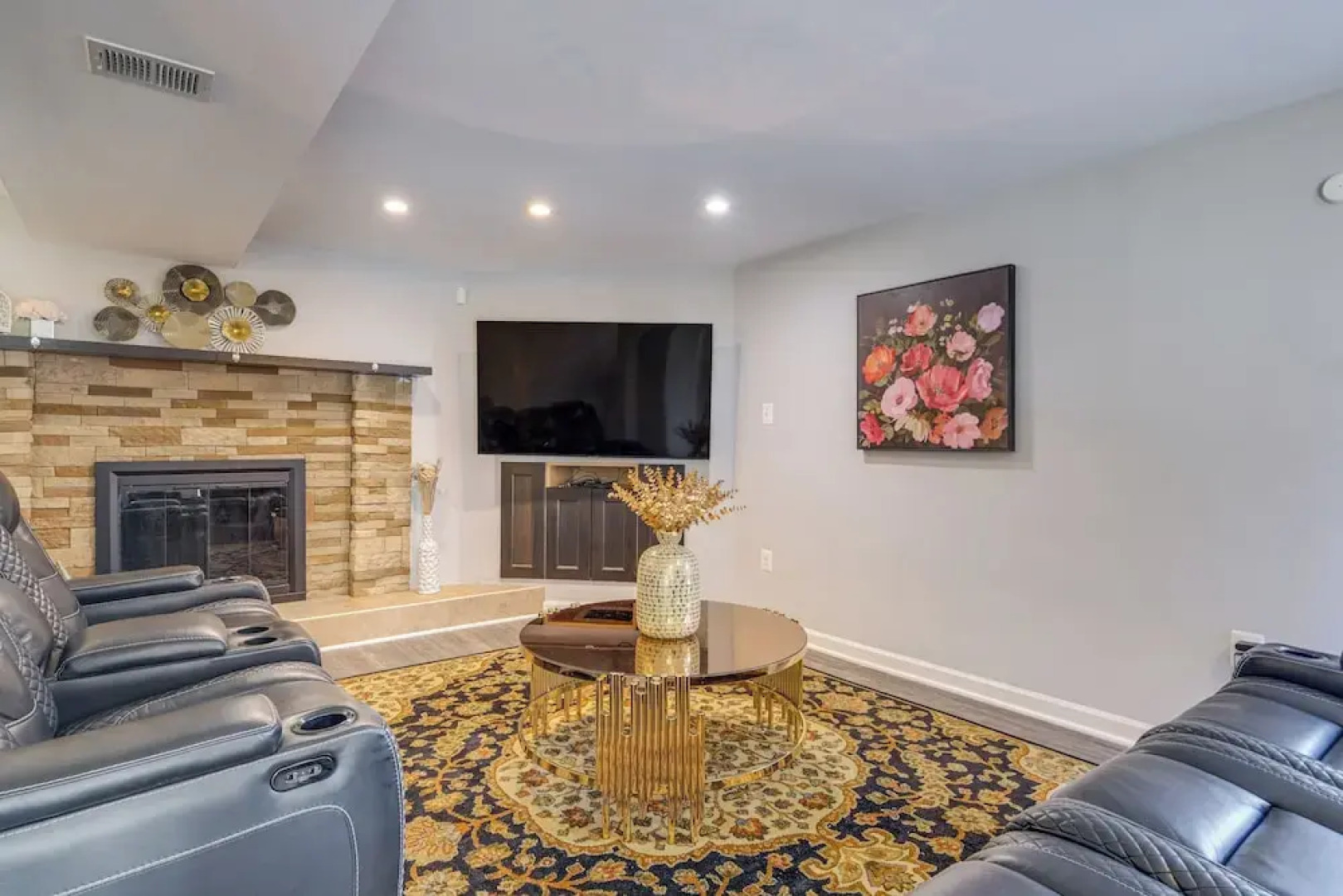 Pet-friendly Woodbridge Retreat Near Potomac Mills