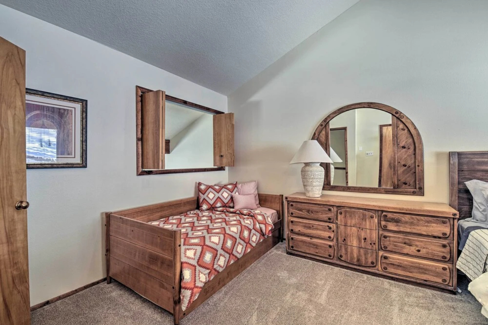 Warm Townhome w/ Sauna at Angel Fire Ski Lift
