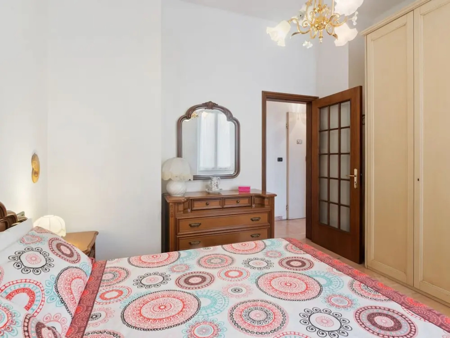 Spacious Apartment in Lavagna near Sea & City Center