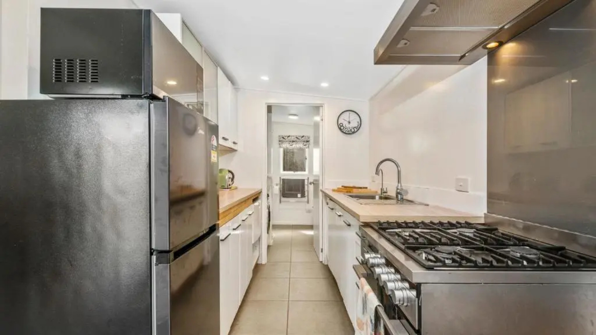 Snells Sanctuary - Snells Beach Holiday Home