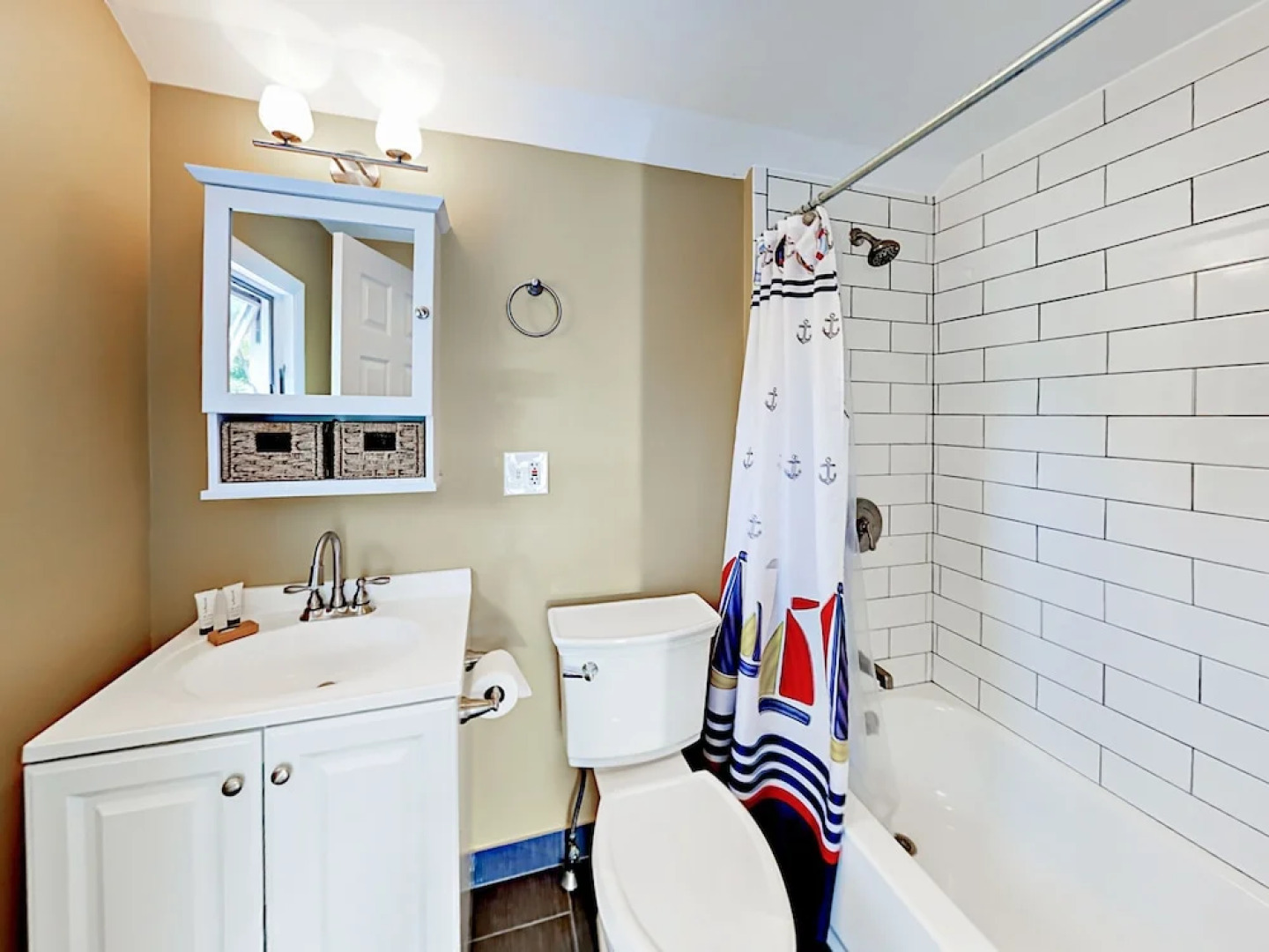 25 Doane Home 3 Bedrooms 2 Bathrooms Home