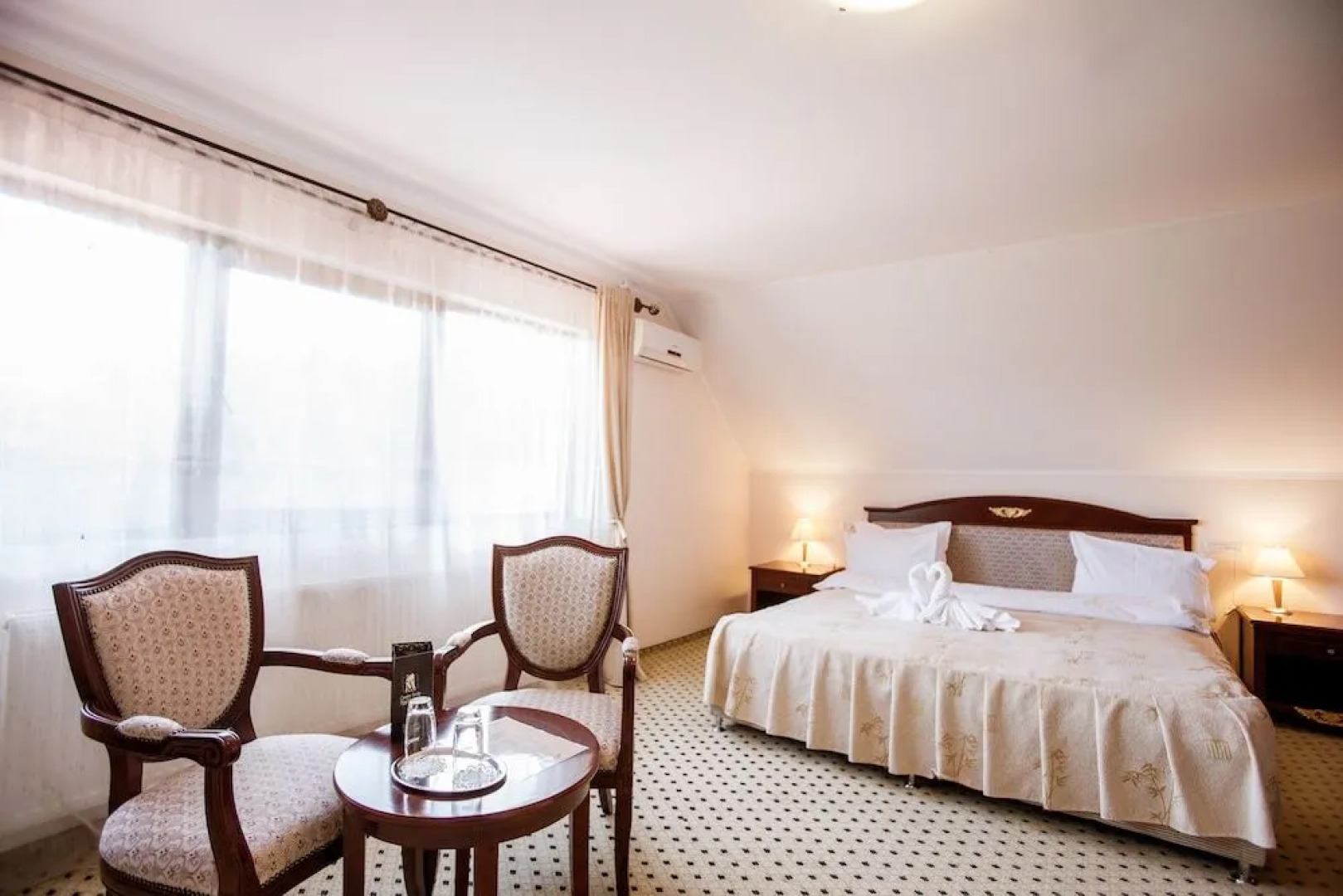 Q Resort and Spa Sacele	