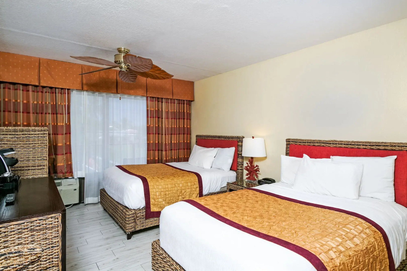 The Royal Inn Beach Hotel Hutchinson Island