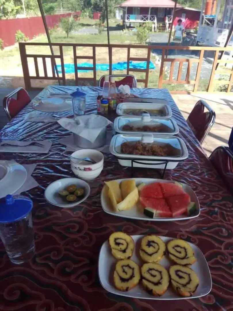 Pondok Oma Surf Simeulue