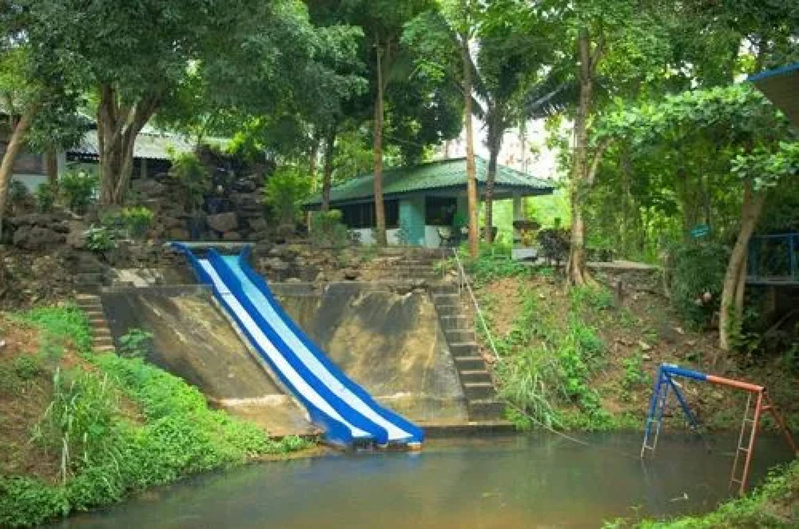 Chatpetch Resort