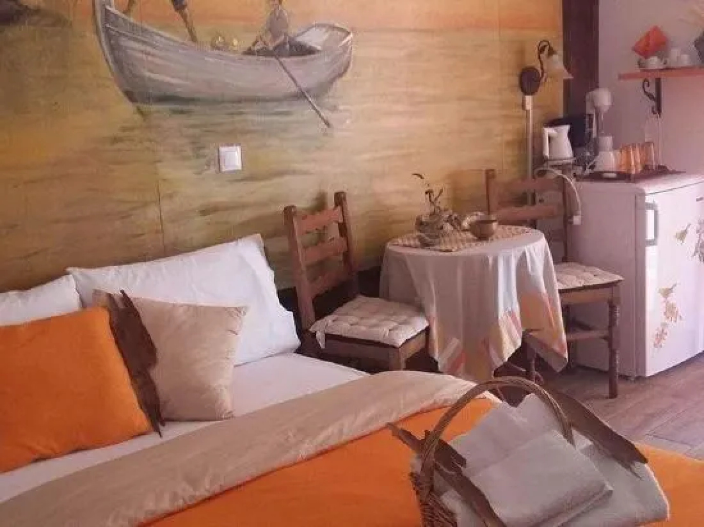 Violetta Rooms