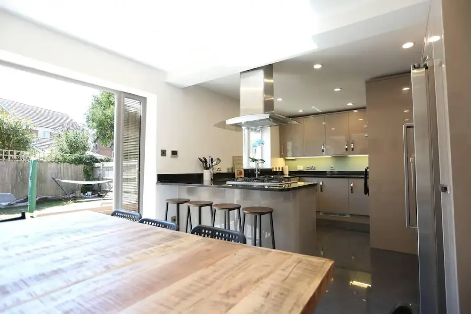 Seascape - 4 bed Home in Bracklesham Bay