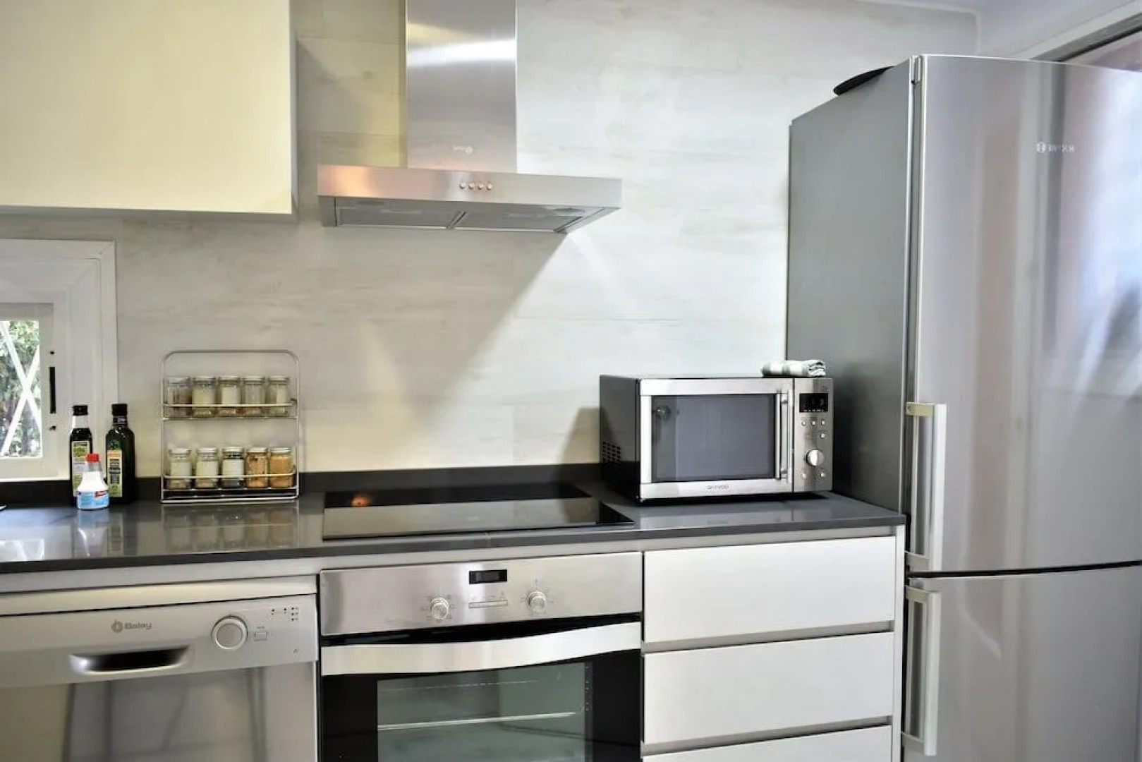 Shikara Be my Guest Castelldefles