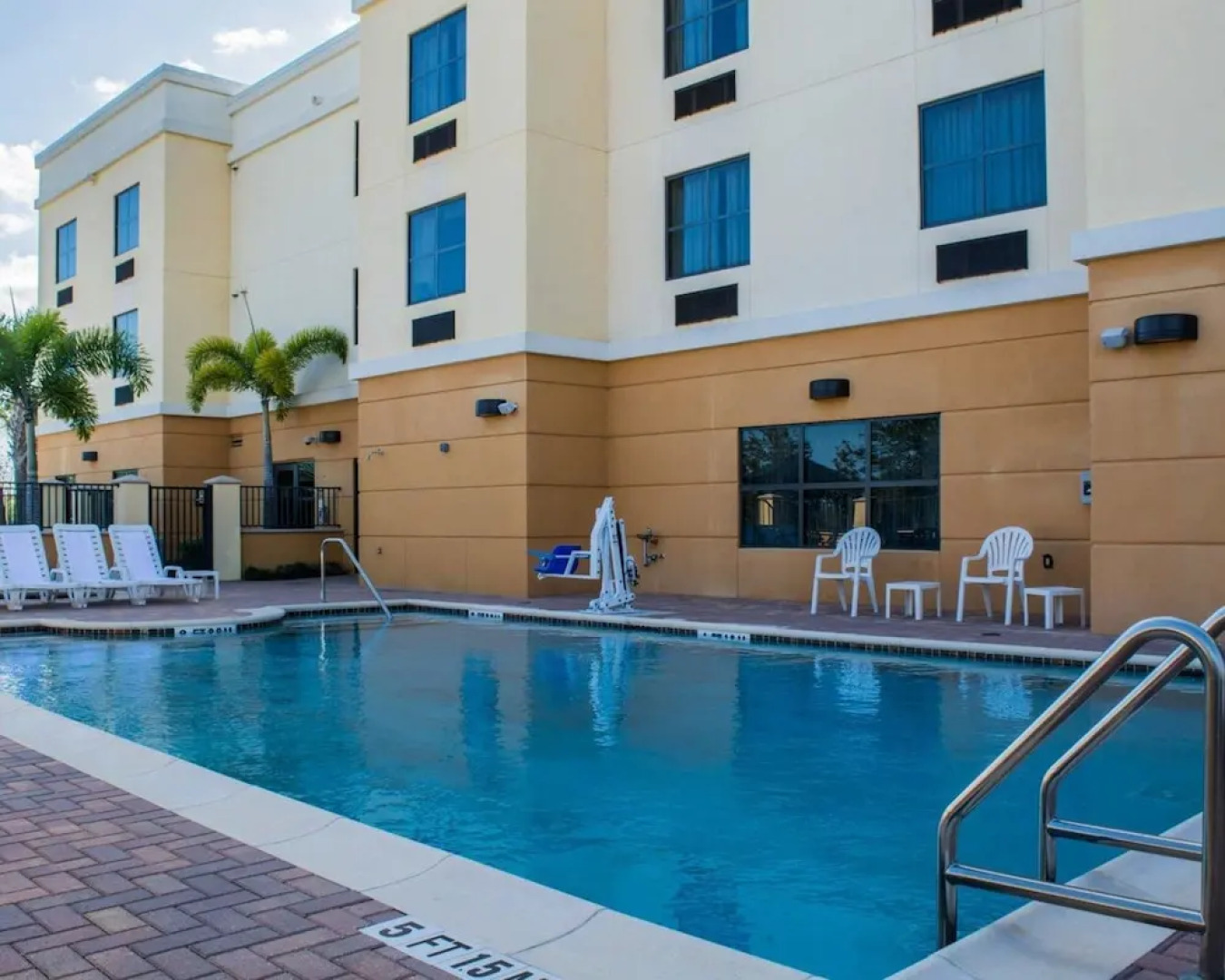 Comfort Suites Vero Beach