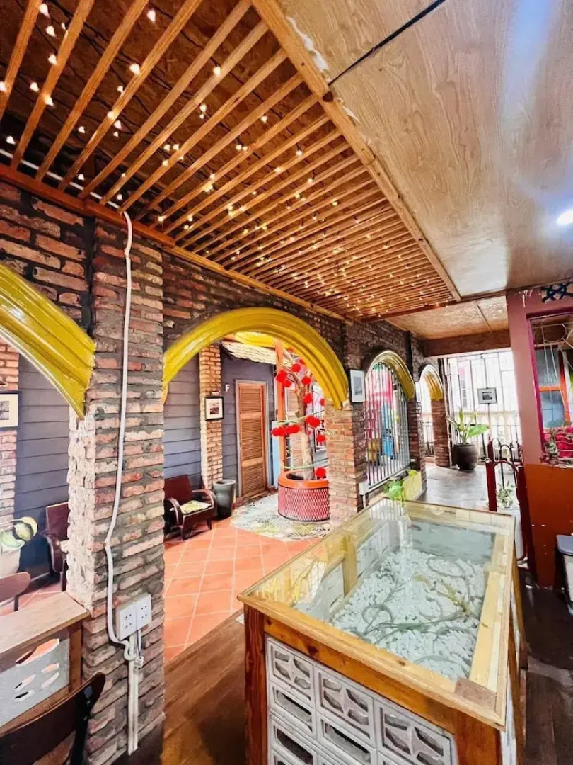 1984 Hotel Kien Giang