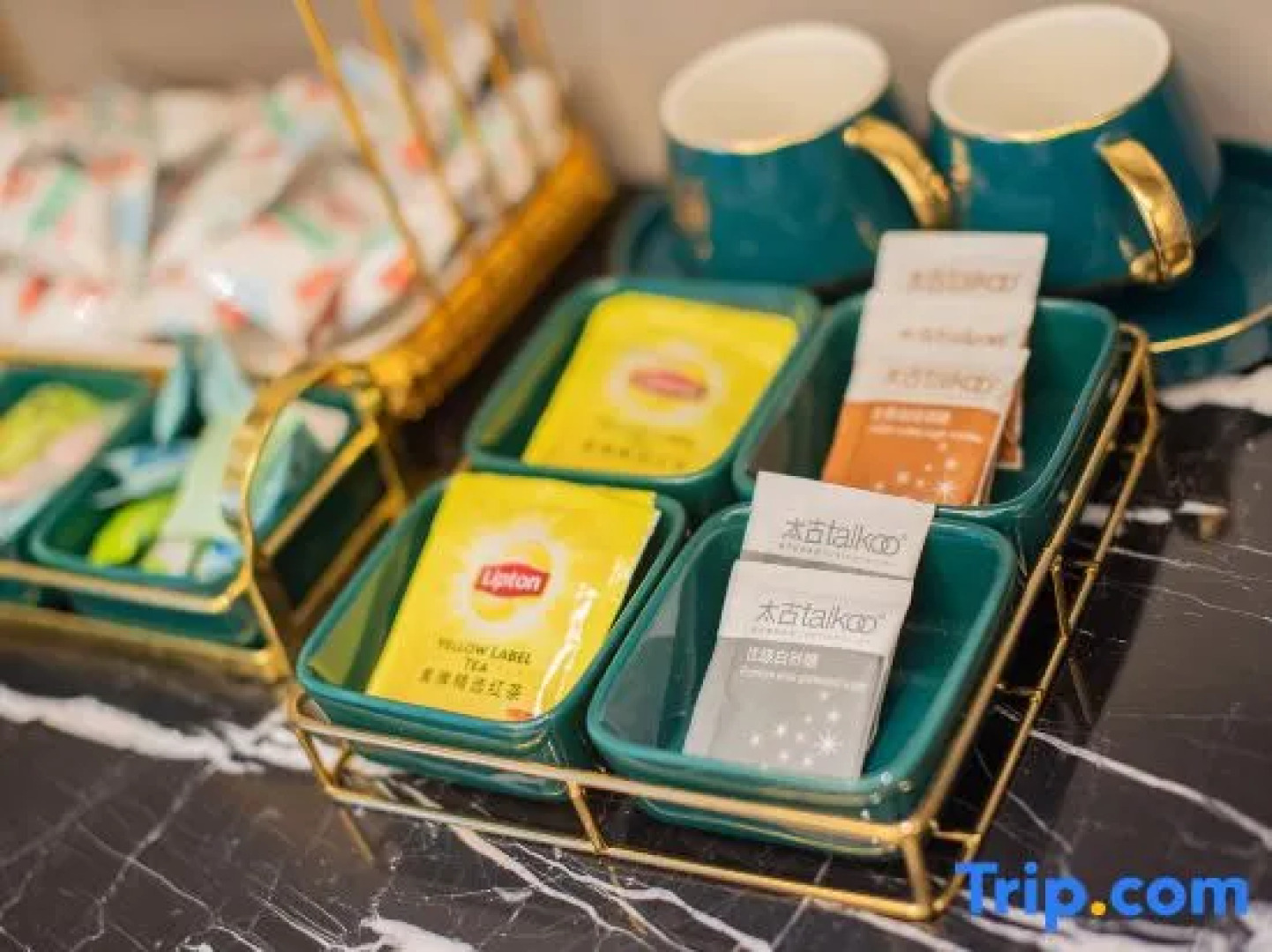 EZZI Hotel (Nantong Haohe Scenic Area Haierxiang Subway Station)