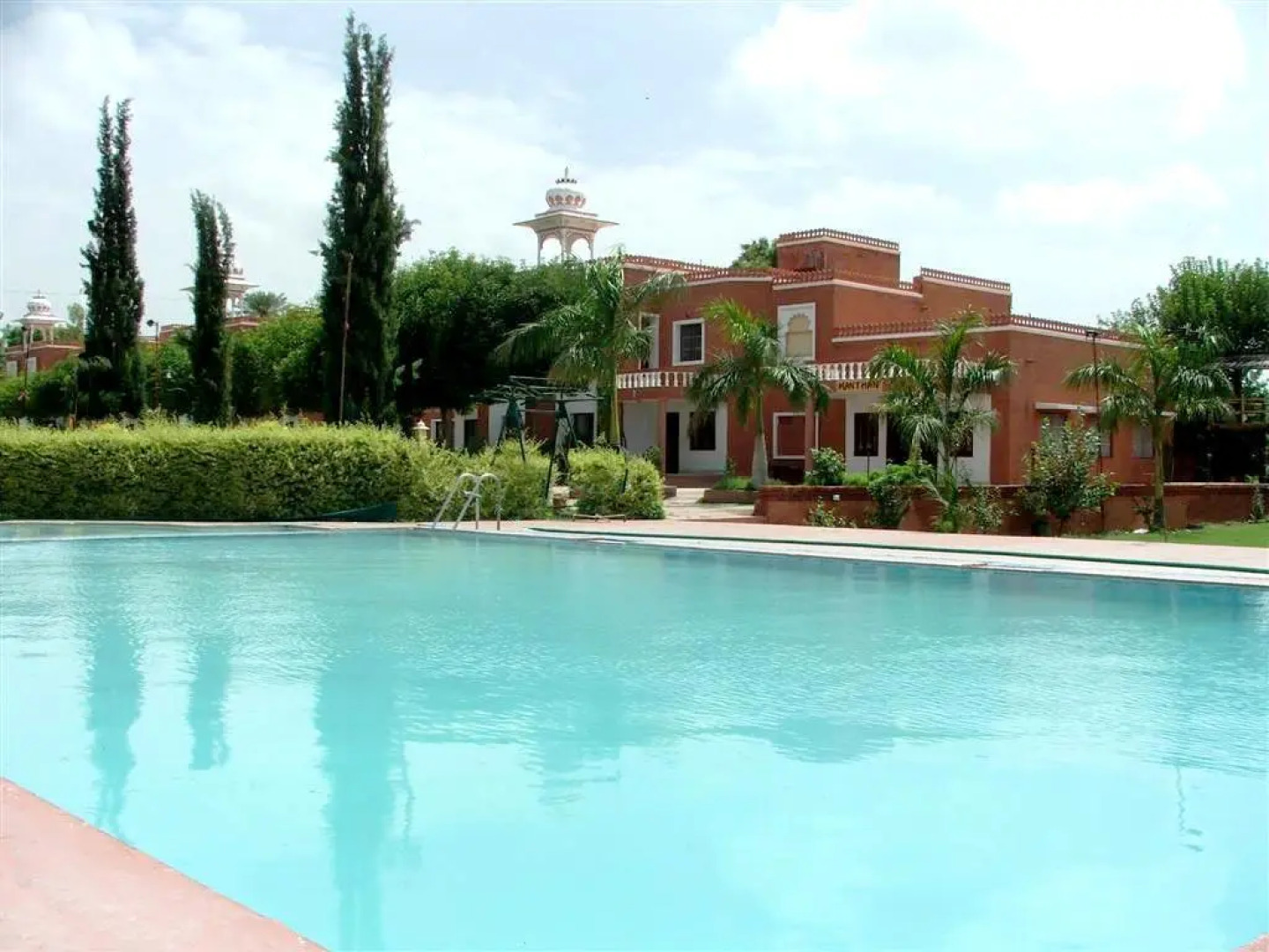 Oriental Palace Resort