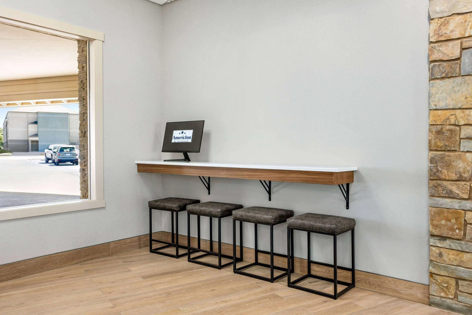 AmericInn by Wyndham La Crosse Riverfront-Conference Center