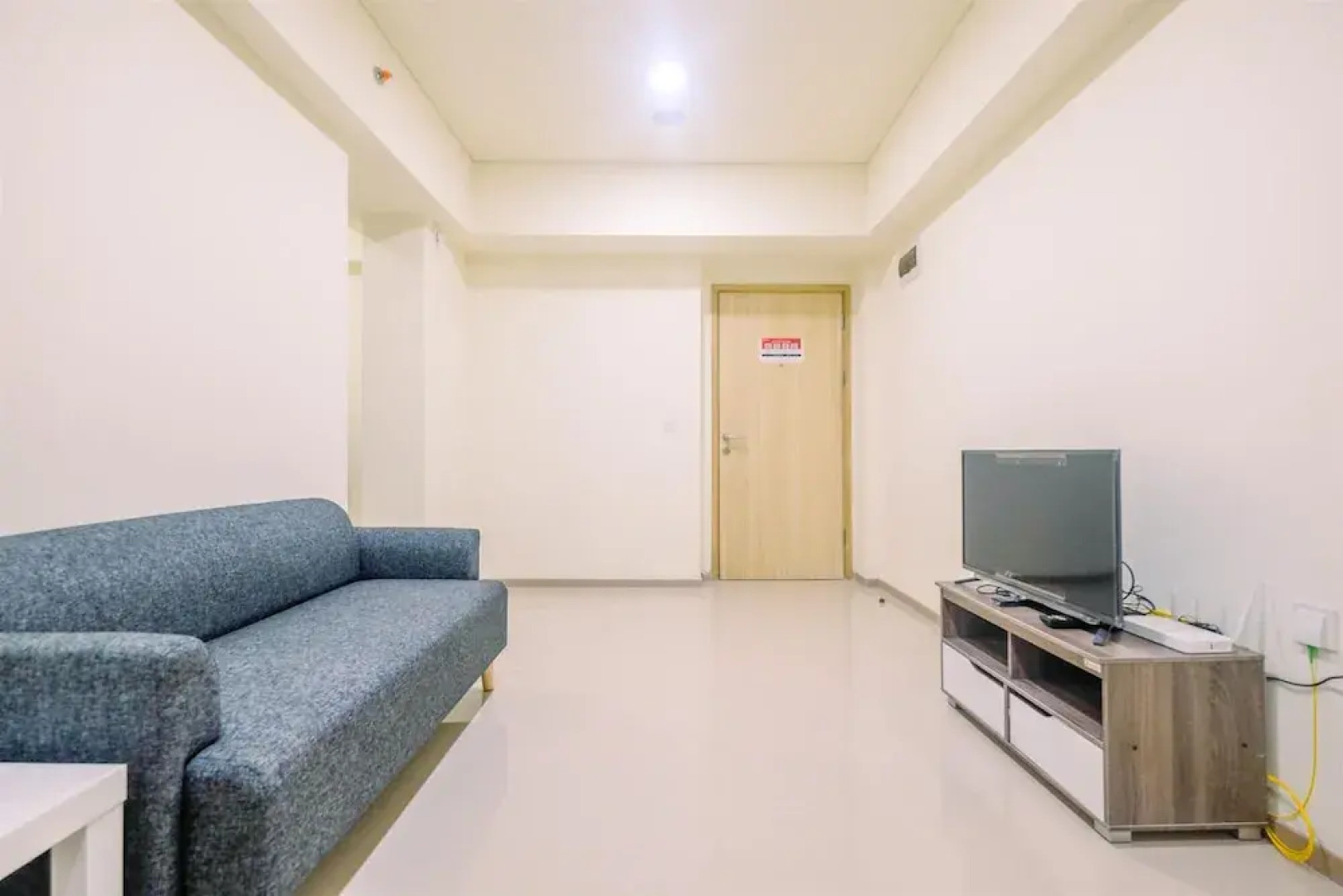 Beautiful and Strategic 1BR Meikarta Apartment