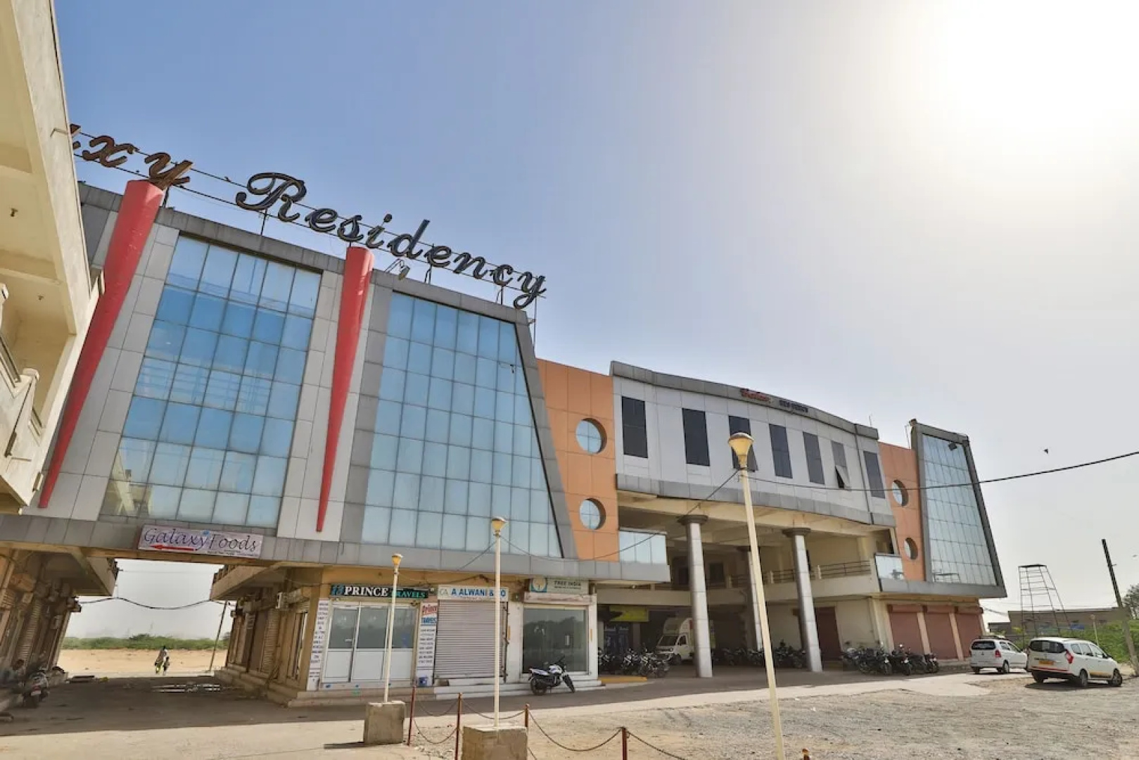 OYO 35378 Galaxy Residency