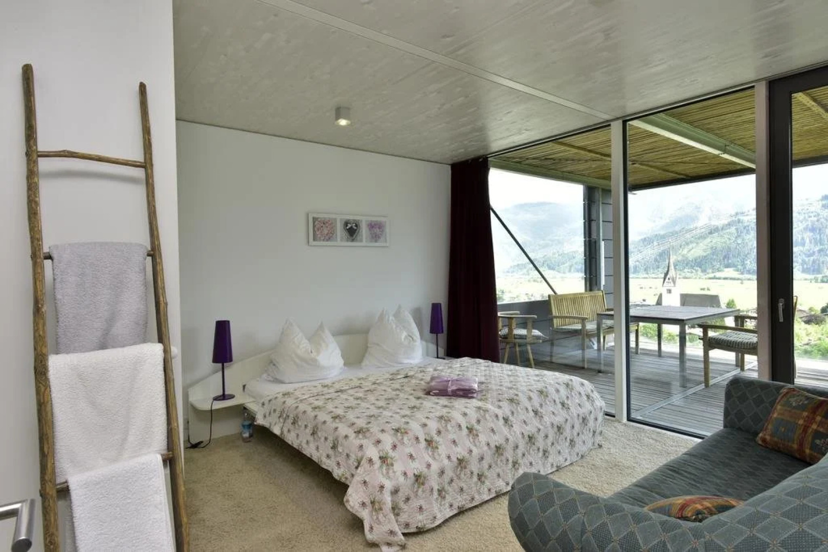 Glas House - Design Holiday Home