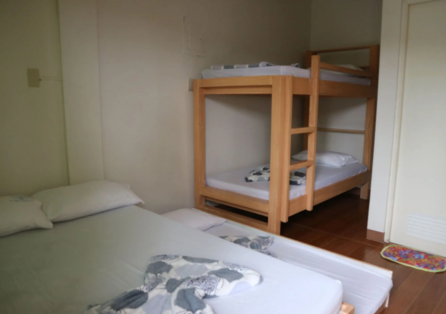 Pacific Waves Inn