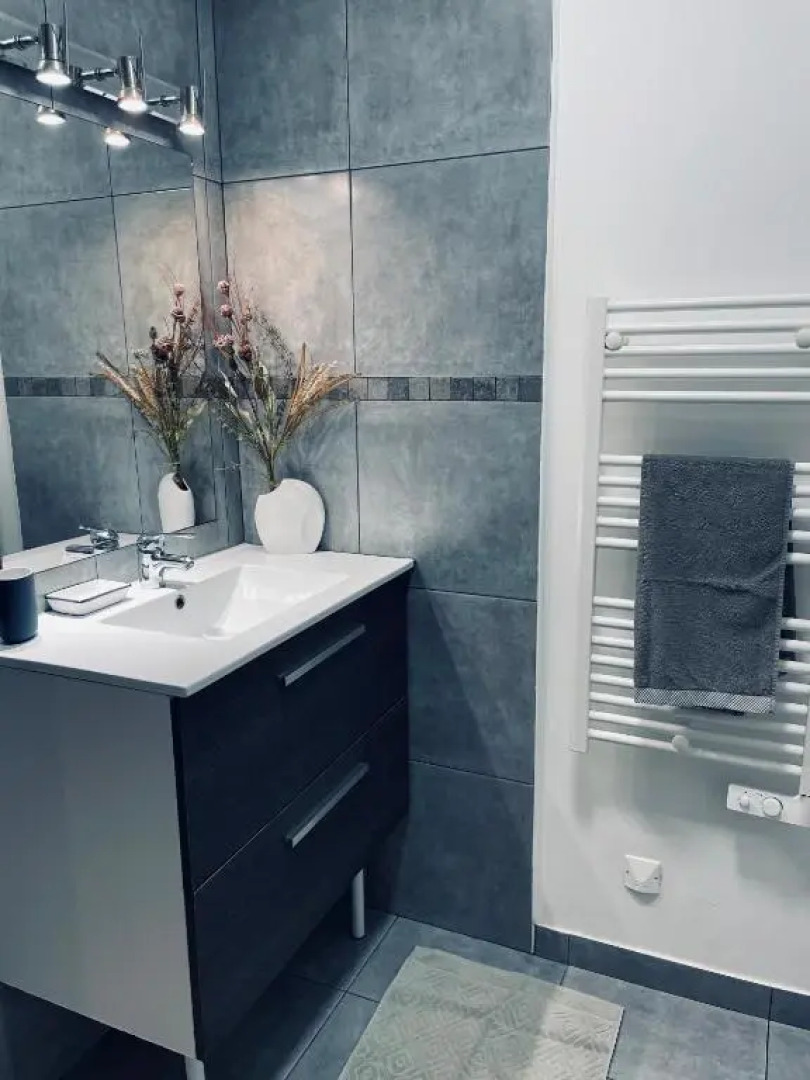 T2 calme avec vue mer et borne de recharge