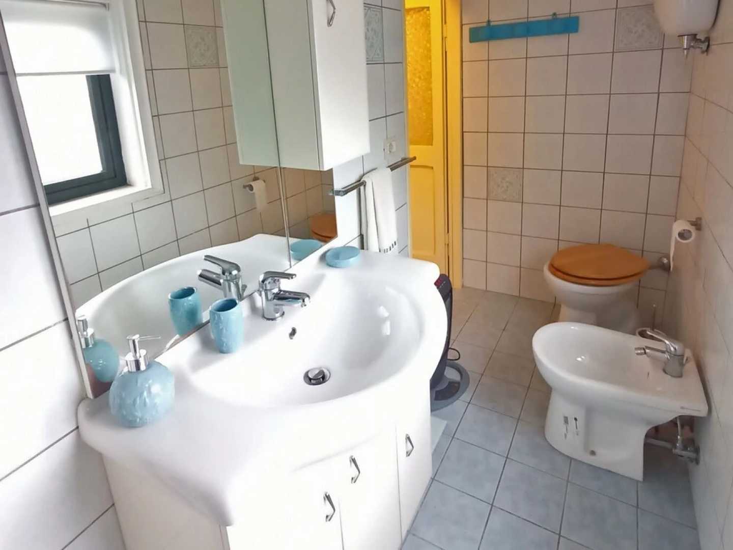 Apartment With Air-con and Pool