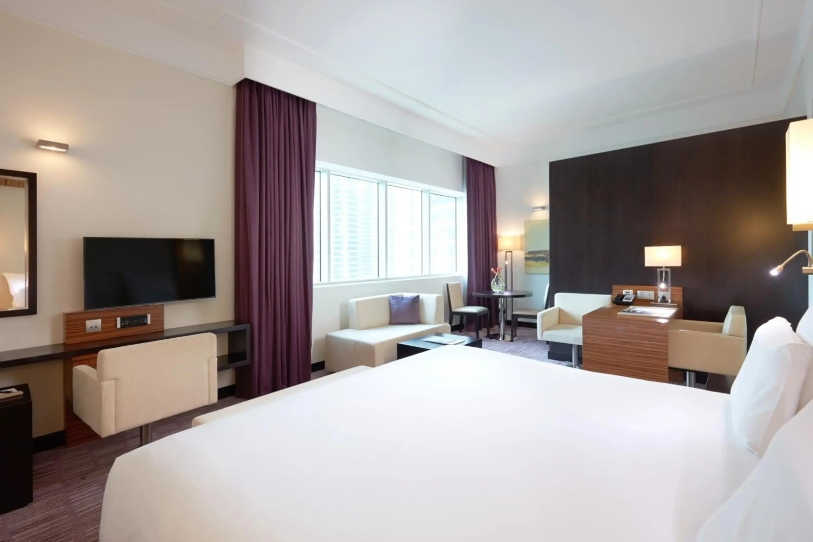 Pullman Dubai Jumeirah Lakes Towers - Hotel & Residence