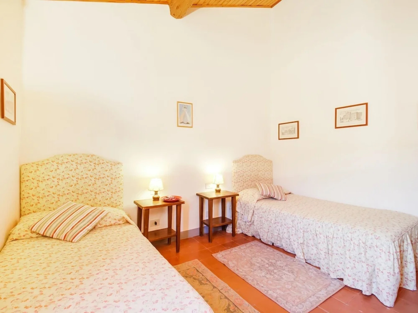 Charming Holiday Home in Pontassieve With Swimming Pool