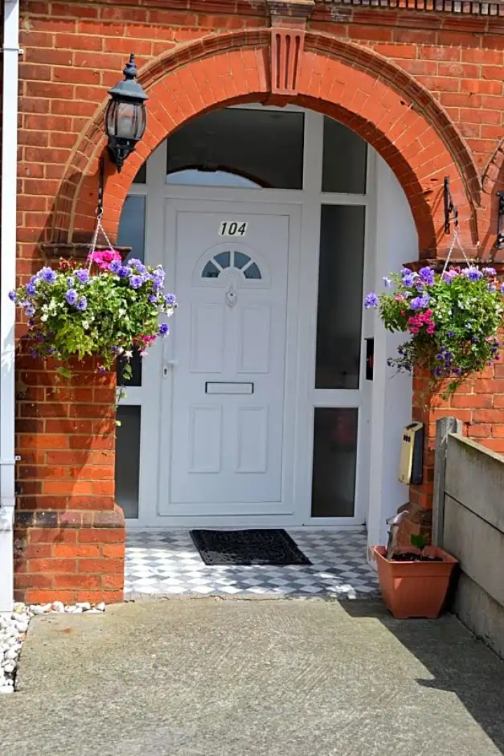 Annies Guest House