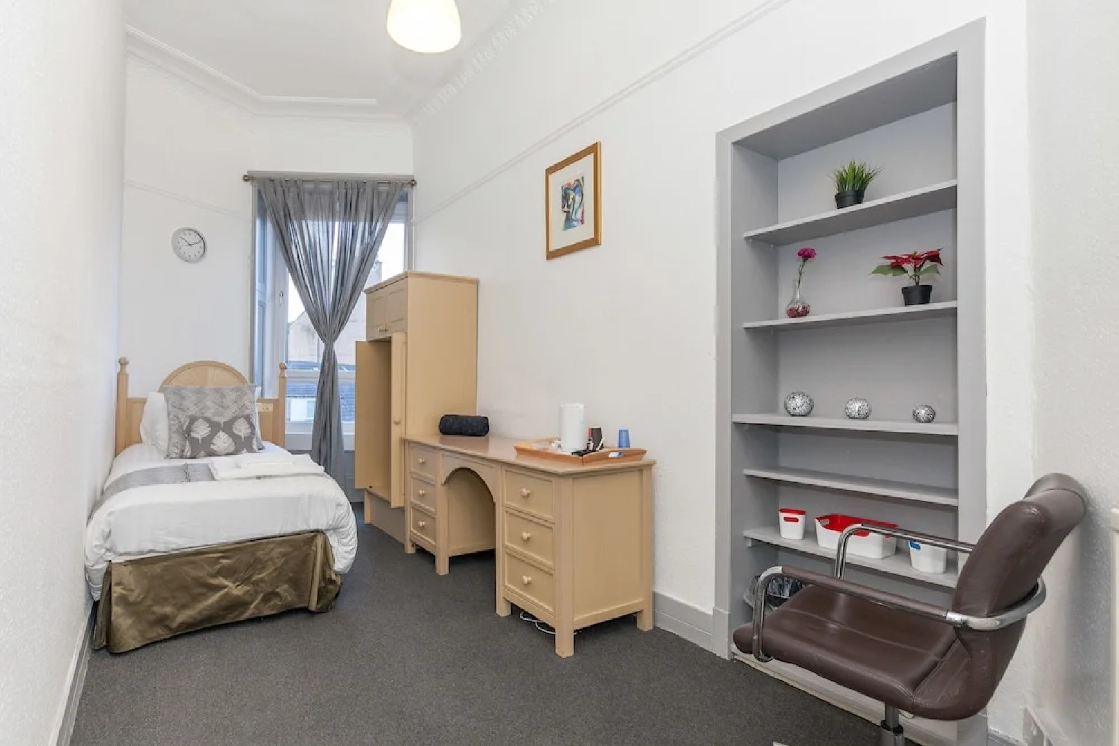 Oakshaw Guesthouse - Glasgow Airport