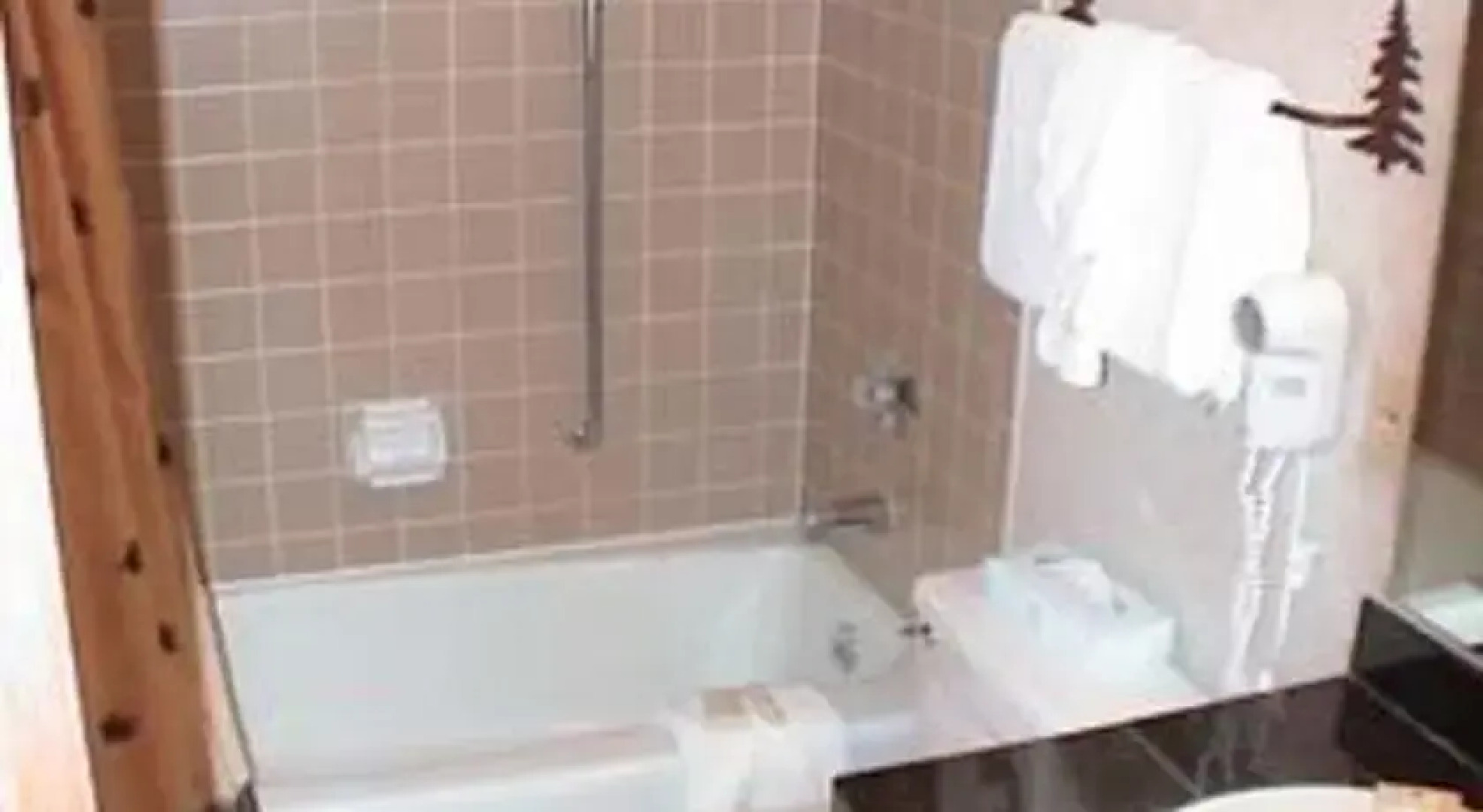 Village Square Hotel Room - VSRDH2