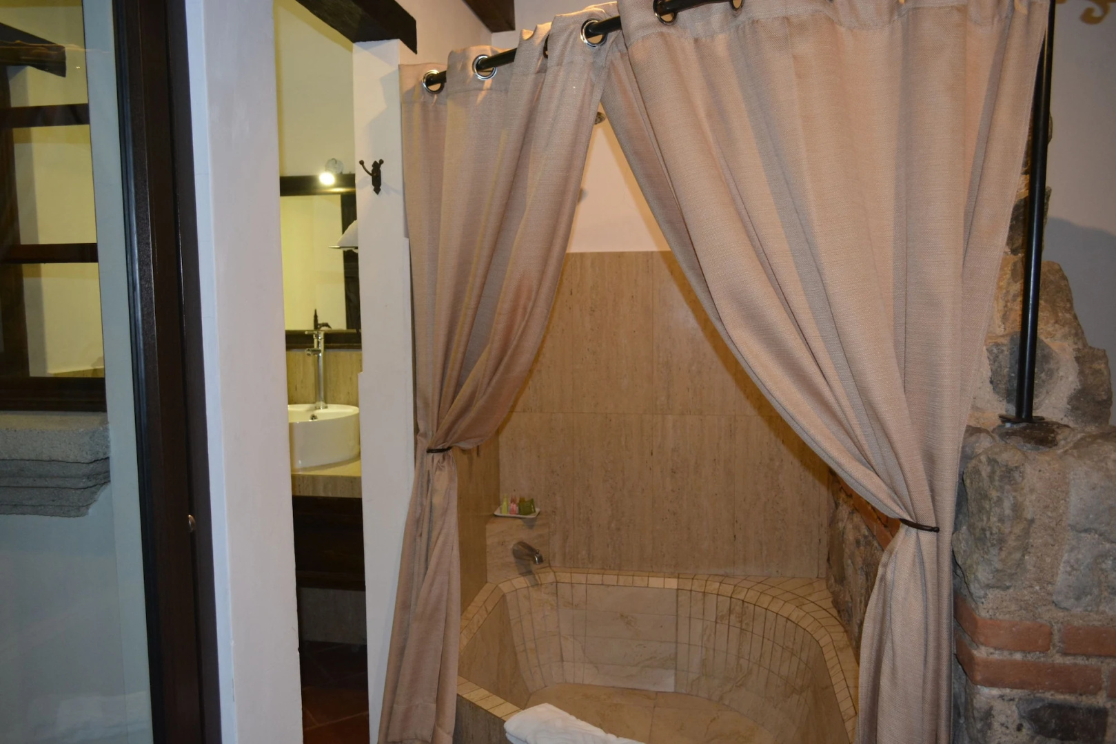 Ciel-Luxe Hotels