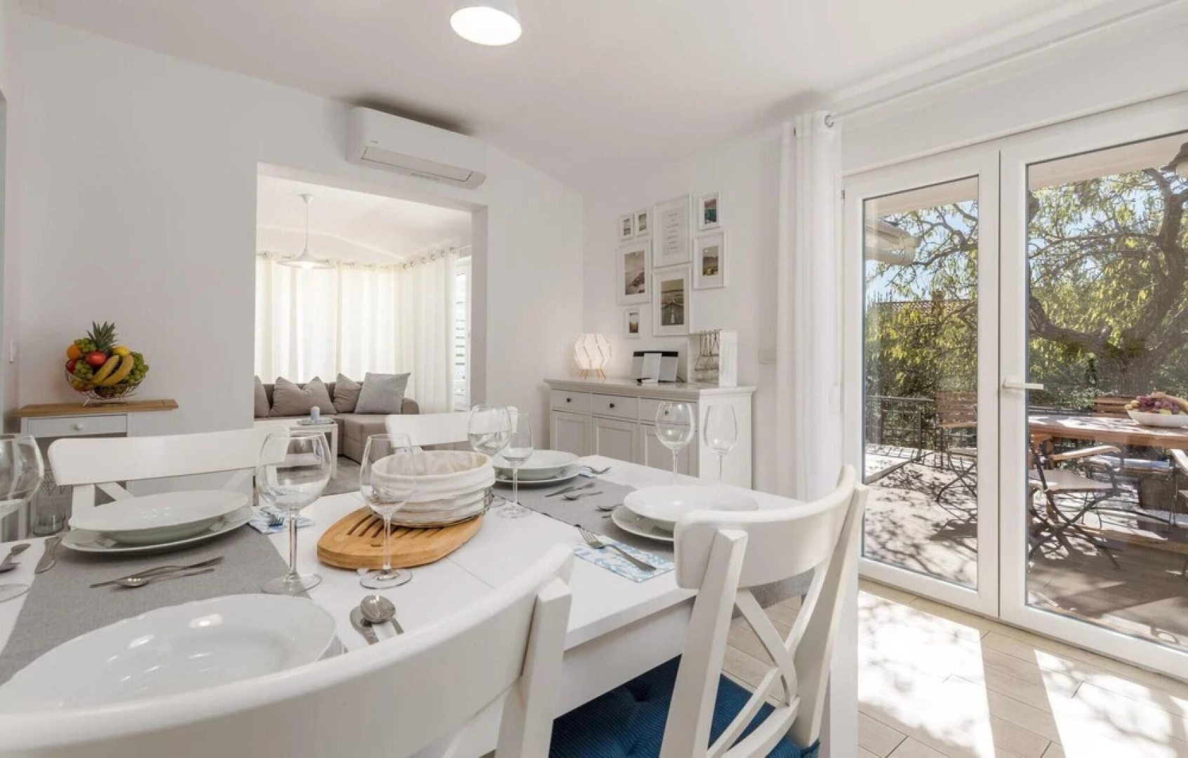 Beautiful Home in Lukovo Sugarje With Wifi and 2 Bedrooms
