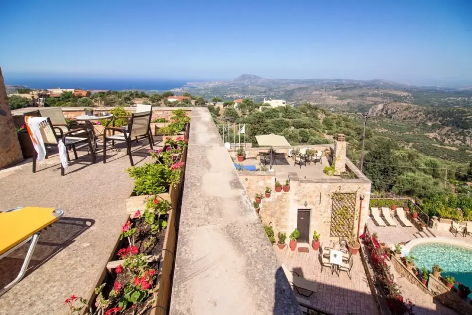 Purple Villa Malotira - 1 Bedroom Maisonette