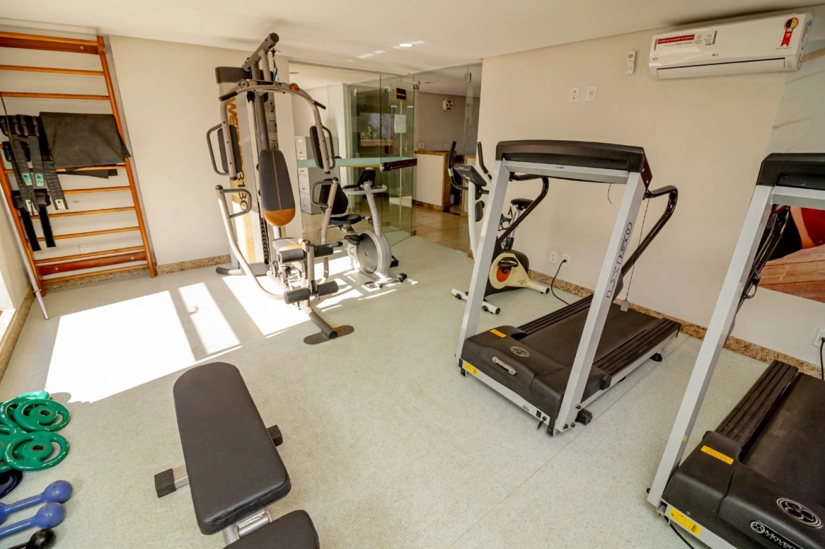 Sun Square Suites Hotel