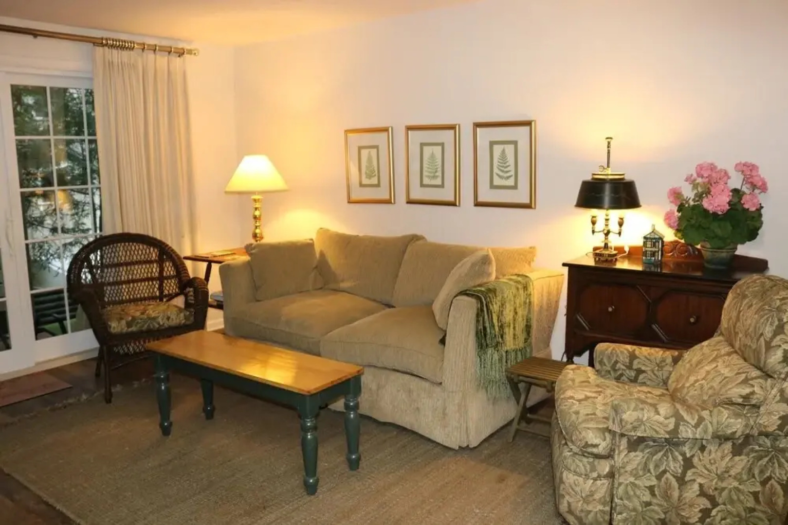 A Summer Place Unit A 2 Bedroom Home by Redawning