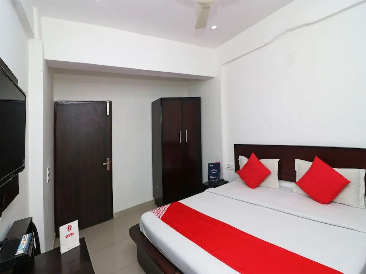 Oyo 23504 Hotel R View