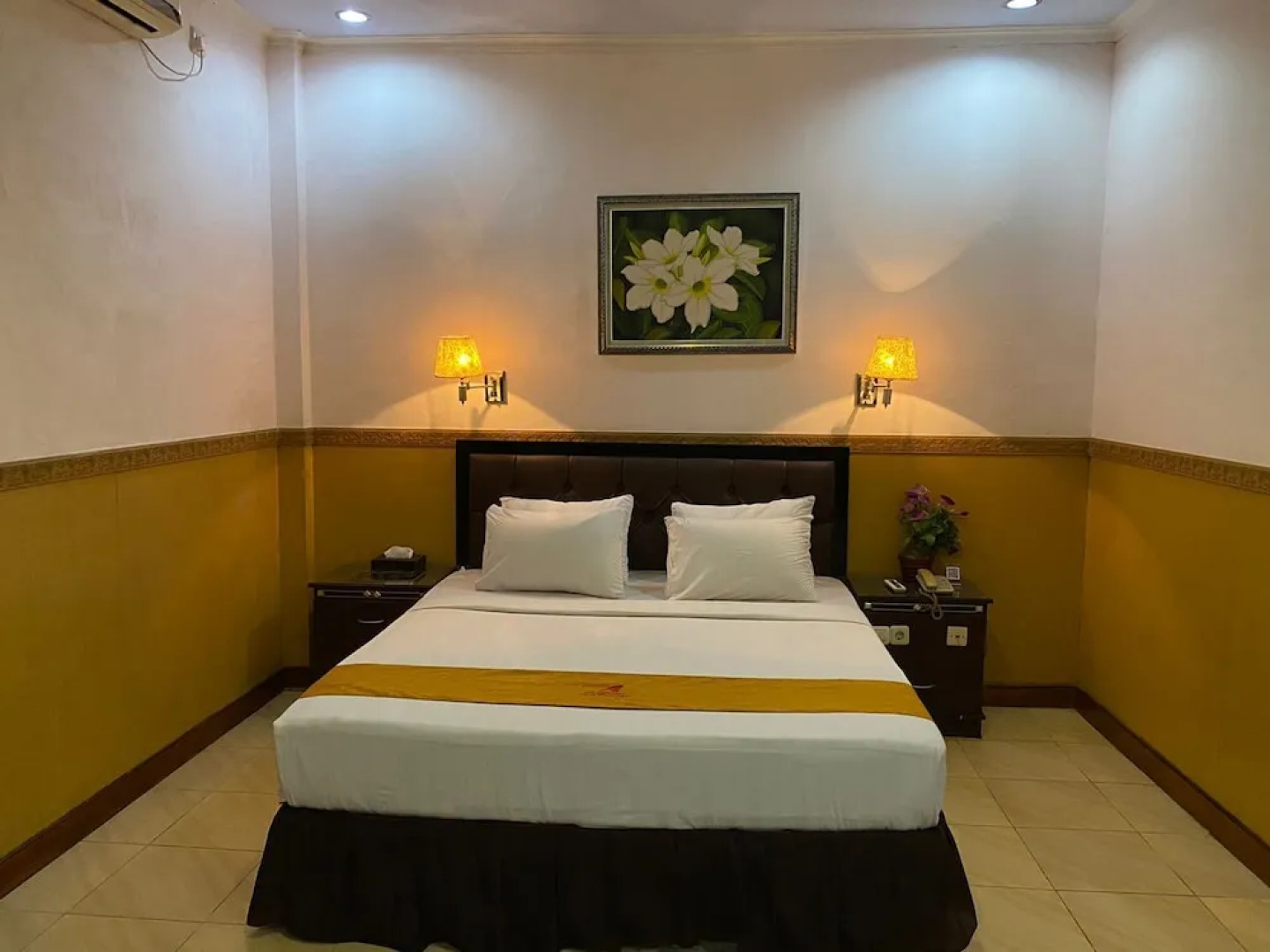 Anggraeni Hotel Ketanggungan