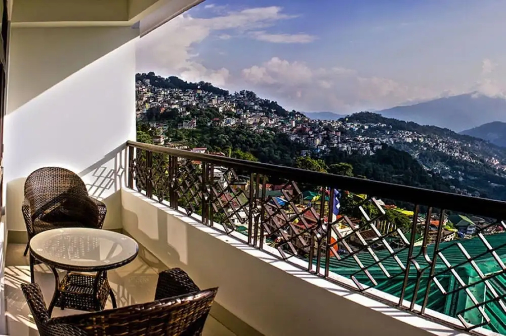 Hotel Royal Orchid & Spa