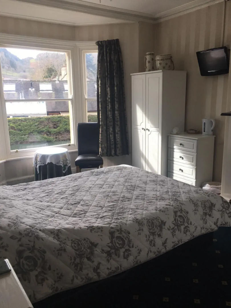 Hillcrest Guest House