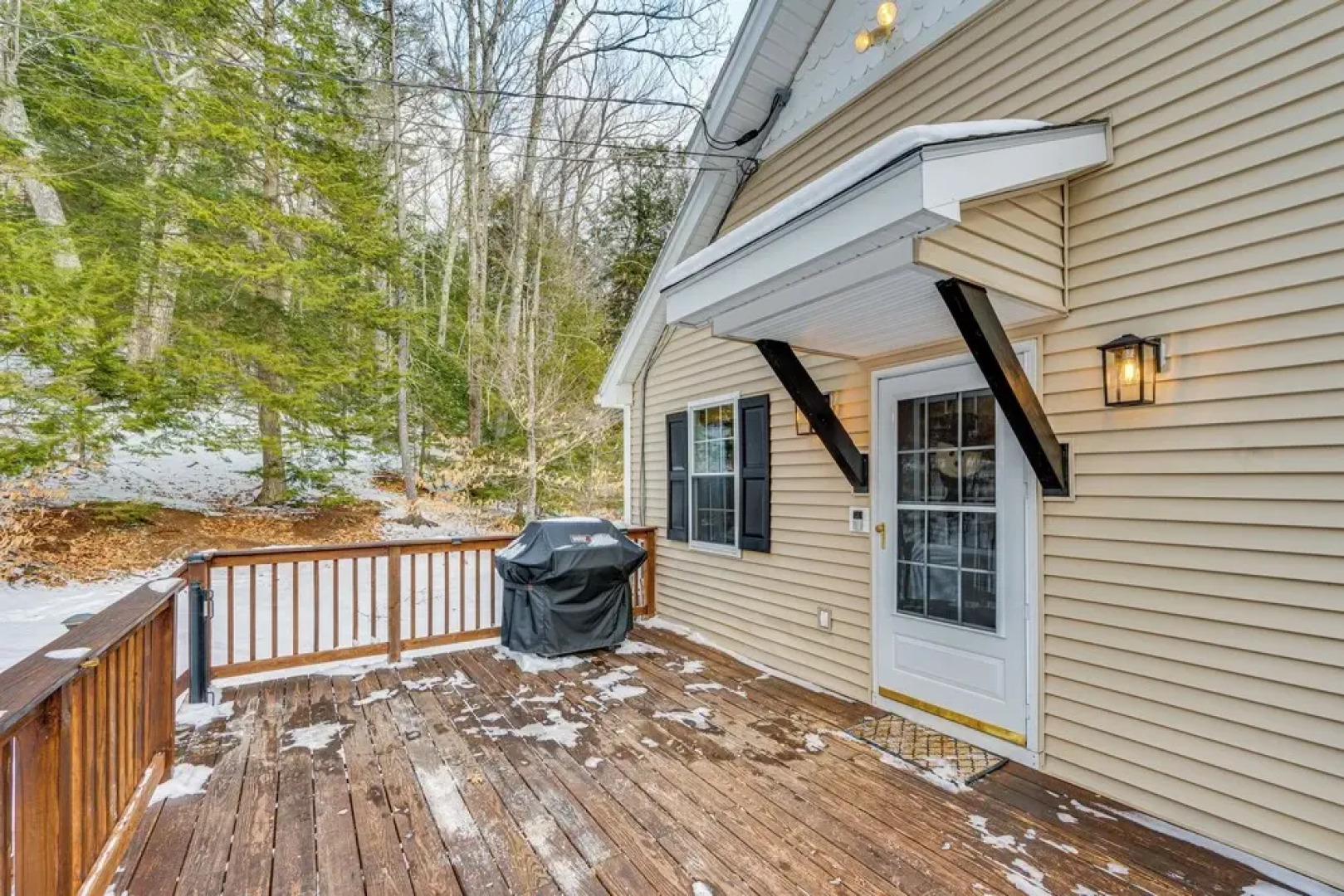 Ski, Hike & More: White Mountains Family Home